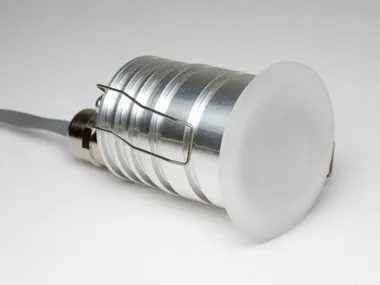 h_luce-soft-round-spotlight-engi-371054-rel3c6c1028.jpg