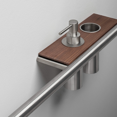 cilindro-stainless-steel-and-wood-towel-rack-falper-541345-rel6476e5df.jpg