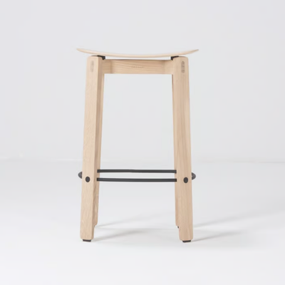 nora-oak-stool-gazzda-368071-rel60d5d830.jpg