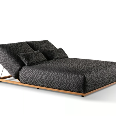 CLAUD-OPEN-AIR-Garden-bed-Meridiani-626051-rel502b2225.jpg