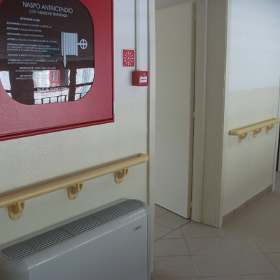 corrimano-in-policarbonato-proexpanso-587474-rel901091a7.jpg