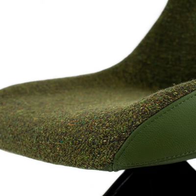 chair-with-4-spoke-base-tremolada-506344-relc63f4747.jpg