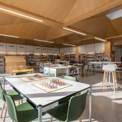 USM_USM-HALLER-TABLE_9UewqylLy7.jpeg