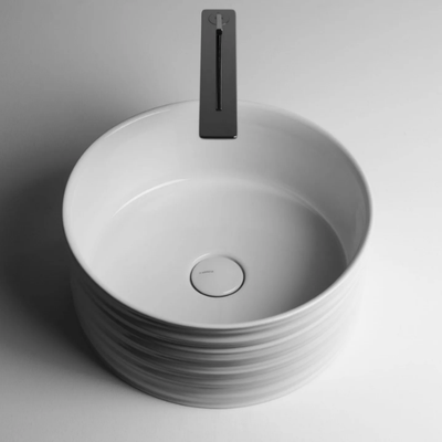 TRACE-Round-washbasin-Valdama-528067-rel59c7636a.jpg