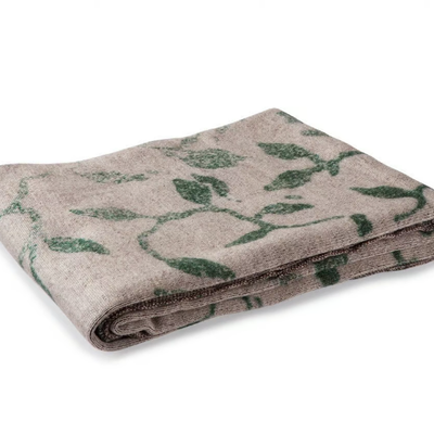 WO-PHOTO-Blanket-with-floral-pattern-Atipico-224253-rel6ef677f2.jpg