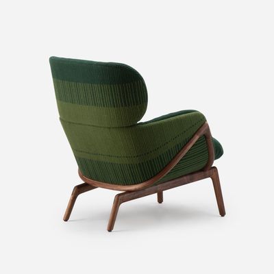 101Z-Elysia-Lounge-Chair-with-Manta-Lido-Verde-Escuro-_-Verde-Tropa-in-Danish-oiled-walnut-by-Luca-Nichetto_Back_WEB.jpg