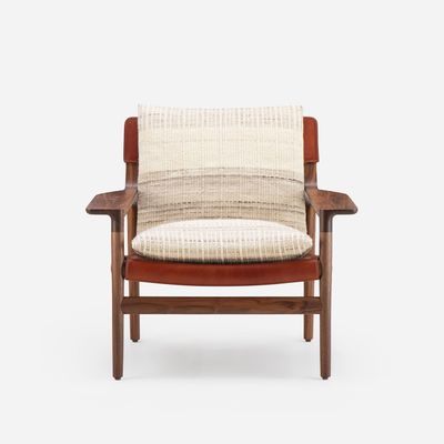 124SZZ-Sela-Lounge-Armchair-with-Wide-Arms-and-Manta-Lido-Mescla-_-Cru-and-Danish-oiled-walnut-and-dark-tan-leather-by-L