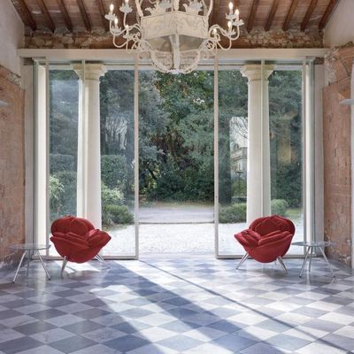gallery-rose-chair-01.jpg