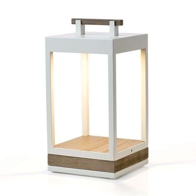 Carre_Carre_rechargeablelamp1_2019.jpg