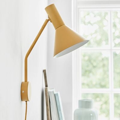 Lyss Wall Lamp — F R A N D S E N