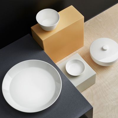 1022972_iittalaemea_02_iittala-teema-tiimi-rice-bowl-034-l-white.jpg