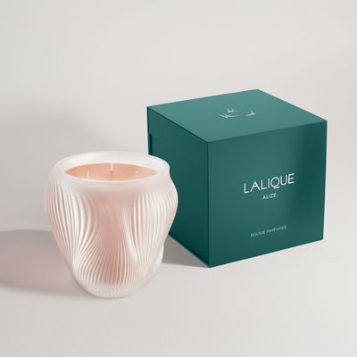 lalique-fragrances-alize-crystal-scented-candle.jpg
