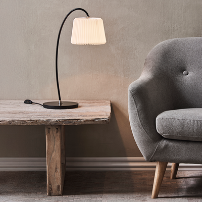 leklint320_snowdrop_floor_lamp_lifestyle4.png