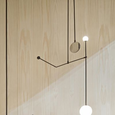 b137116b-0959-4b55-92d9-1c48d6dae1ed_2-michaelanastassiades-mobilechandelier6.jpg