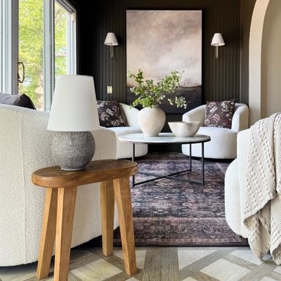 ULSTERVILLE Rechargeable Table Lamp - Image 3
