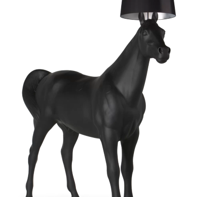 horse-lamp_1.webp