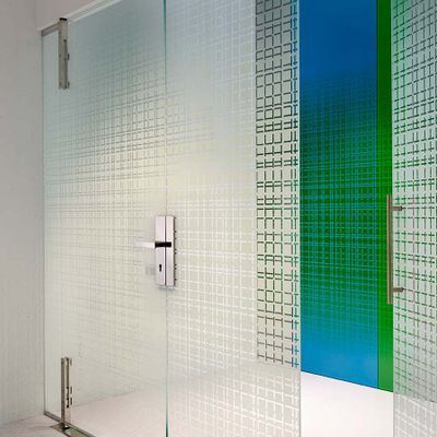 csm_SWISSDUREX_ESG_Showroom_Rothrist_SWISSDOOR_SWING_1_e851abee73.jpg