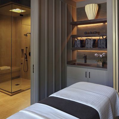 Meadowood-Spa-Single-Suite-RMH-Bronze-Hospitality.jpg