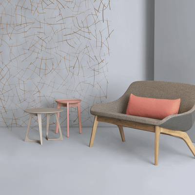 zeitraummoebel-cocktailsofa-morphduolounge-massivholz-polster-09-920x610.png
