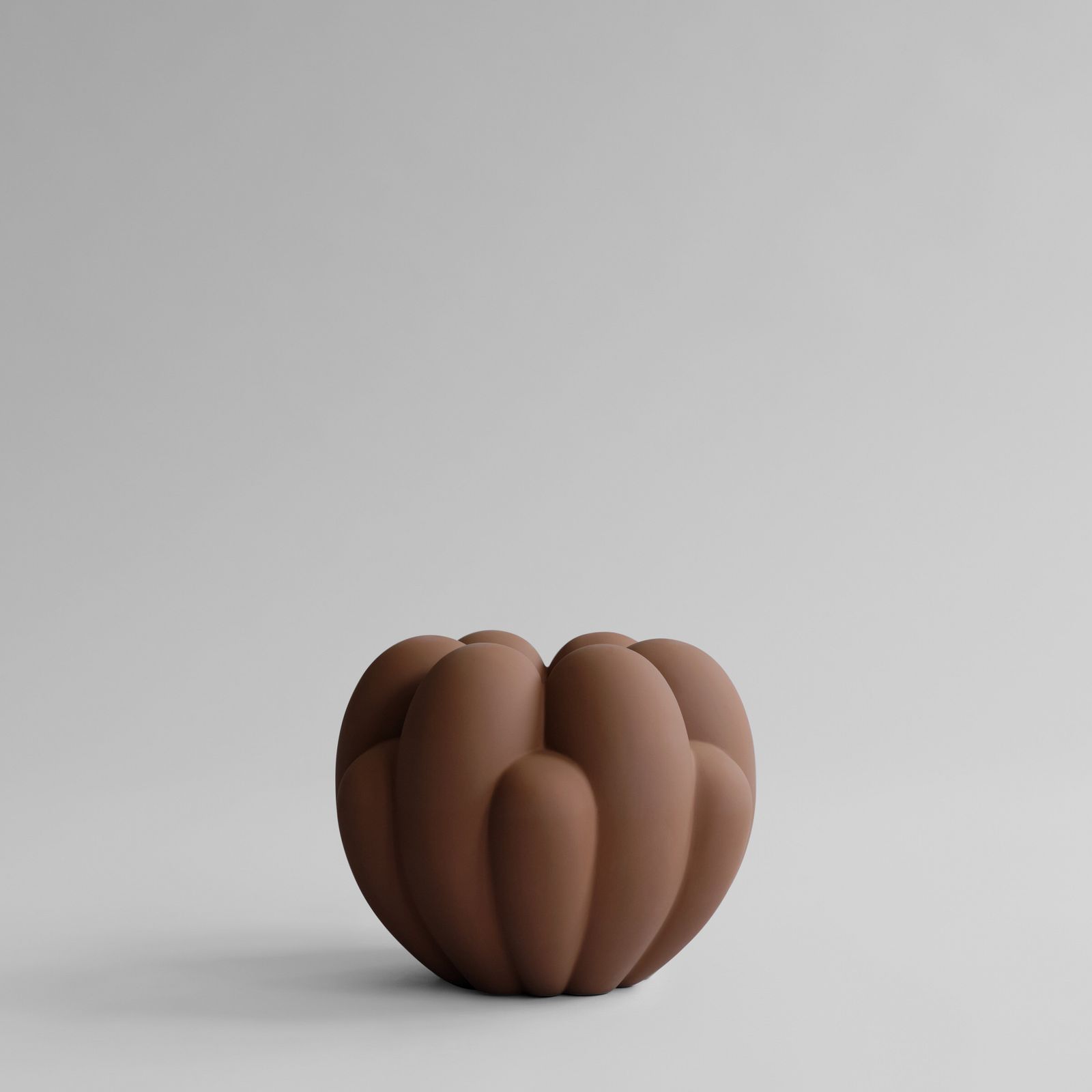Bloom Vase, Mini - Almond by 101 copenhagen