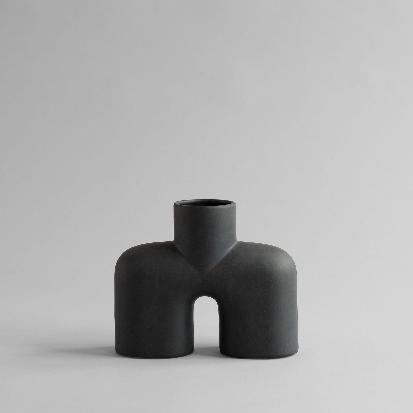 Cobra Vase Uno, Medio - Coffee by 101 copenhagen