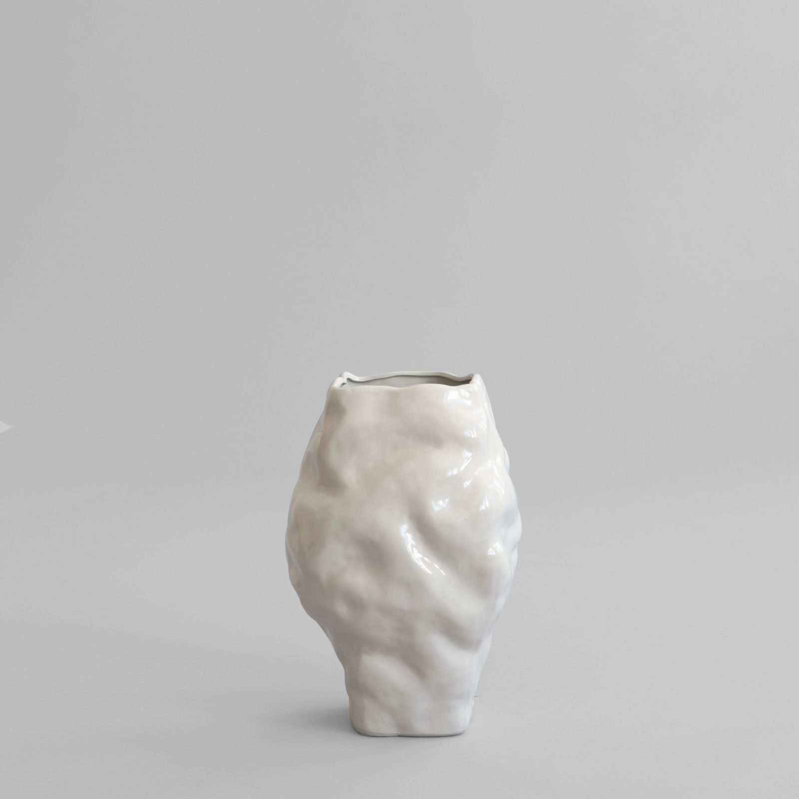 Katachi Vase, Medio - High Glaze Birch by 101 copenhagen