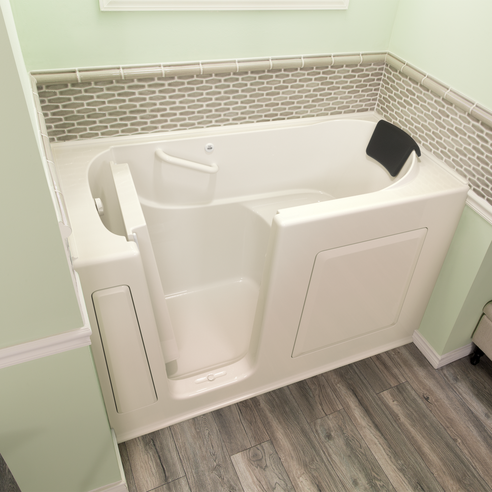 Gelcoat Premium Series 30 x 60 -Inch Walk-in Tub With Soaker System - Left-Hand Drain by American Standard