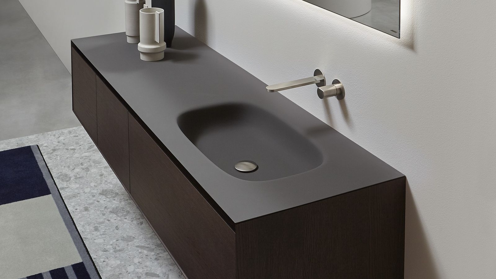 Nuvola sink integrated in the top by Antoniolupi