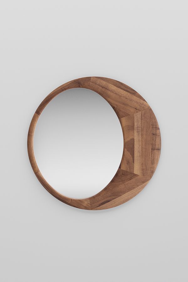 Lana mirror by Artisan