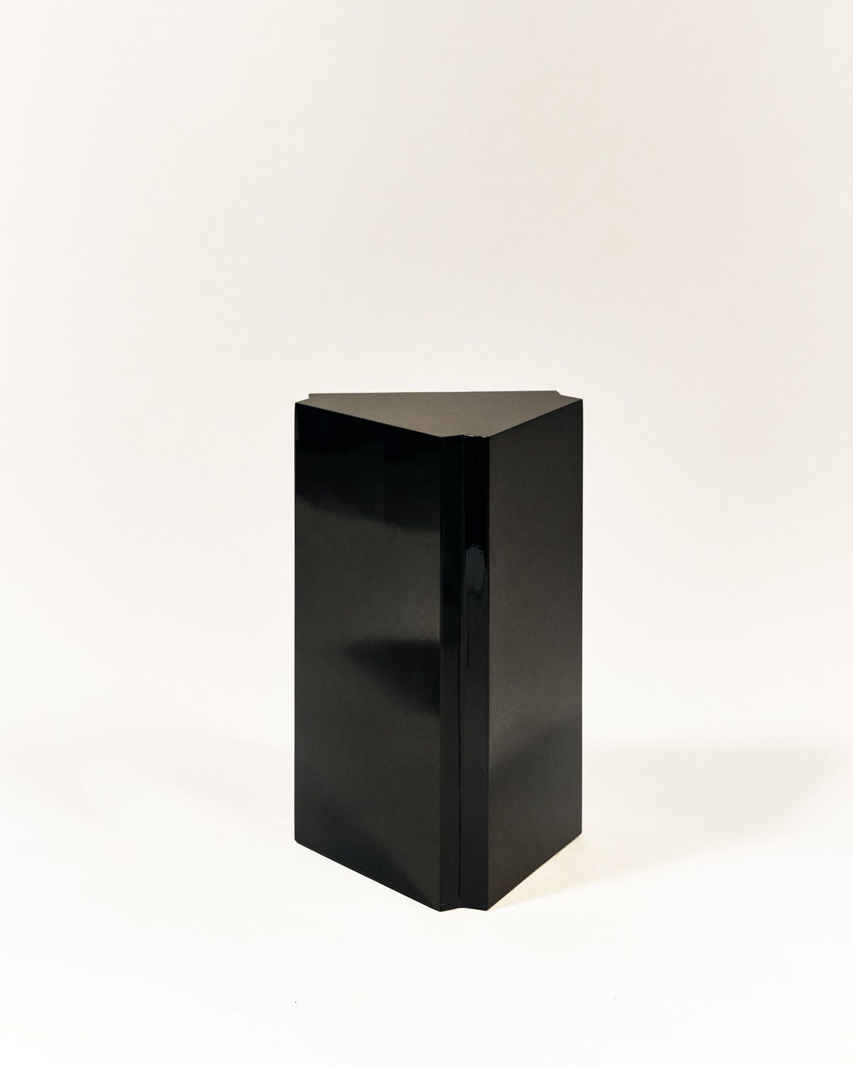 Podium Side Table by Studioutte by Atelier de Troupe