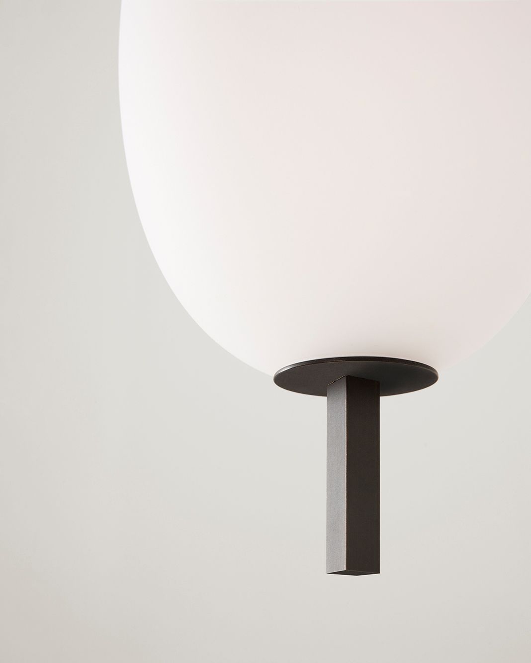 Miro 1 by Atelier de Troupe