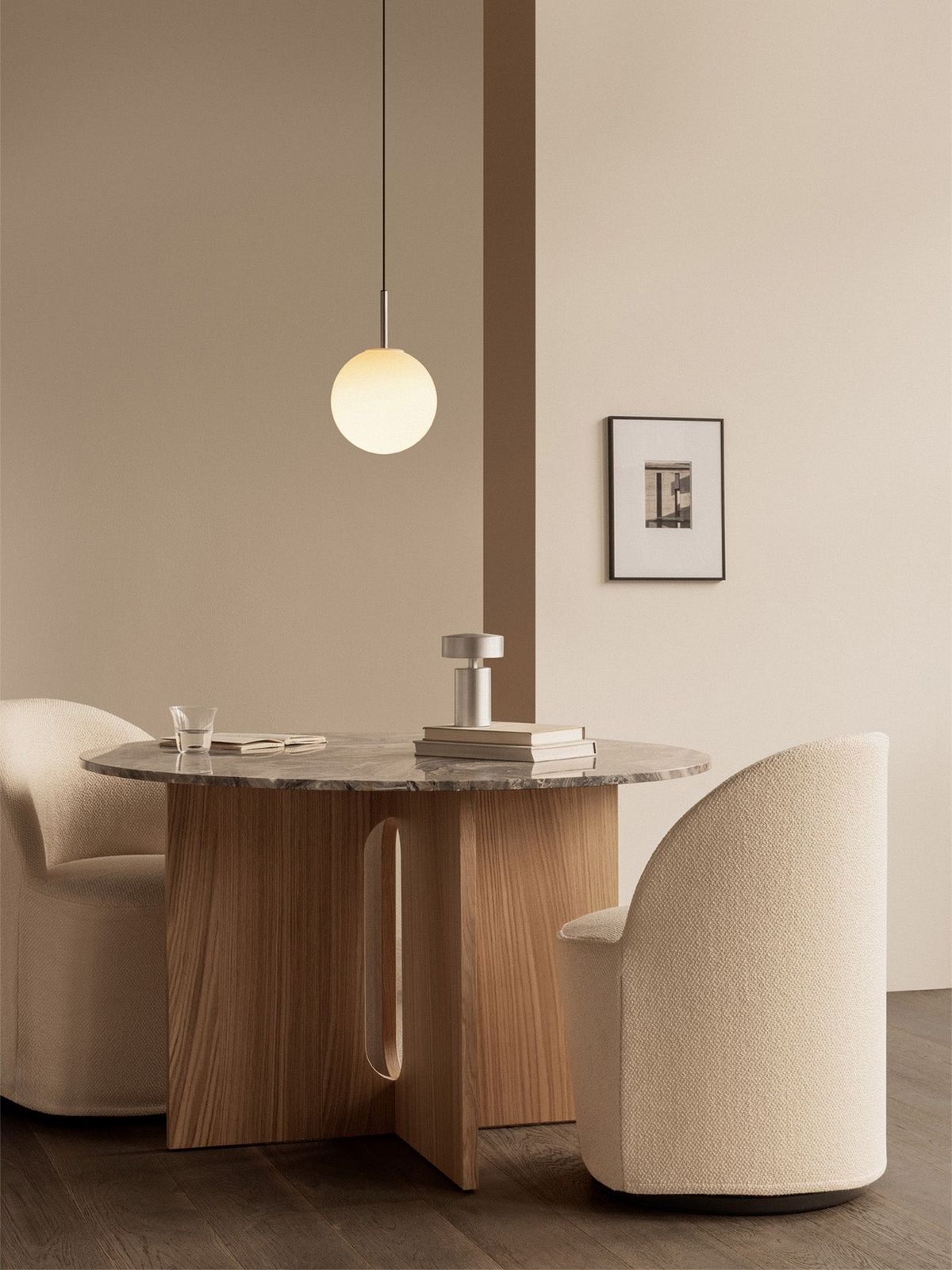 Androgyne Dining Table, Round by Audo Copenhagen