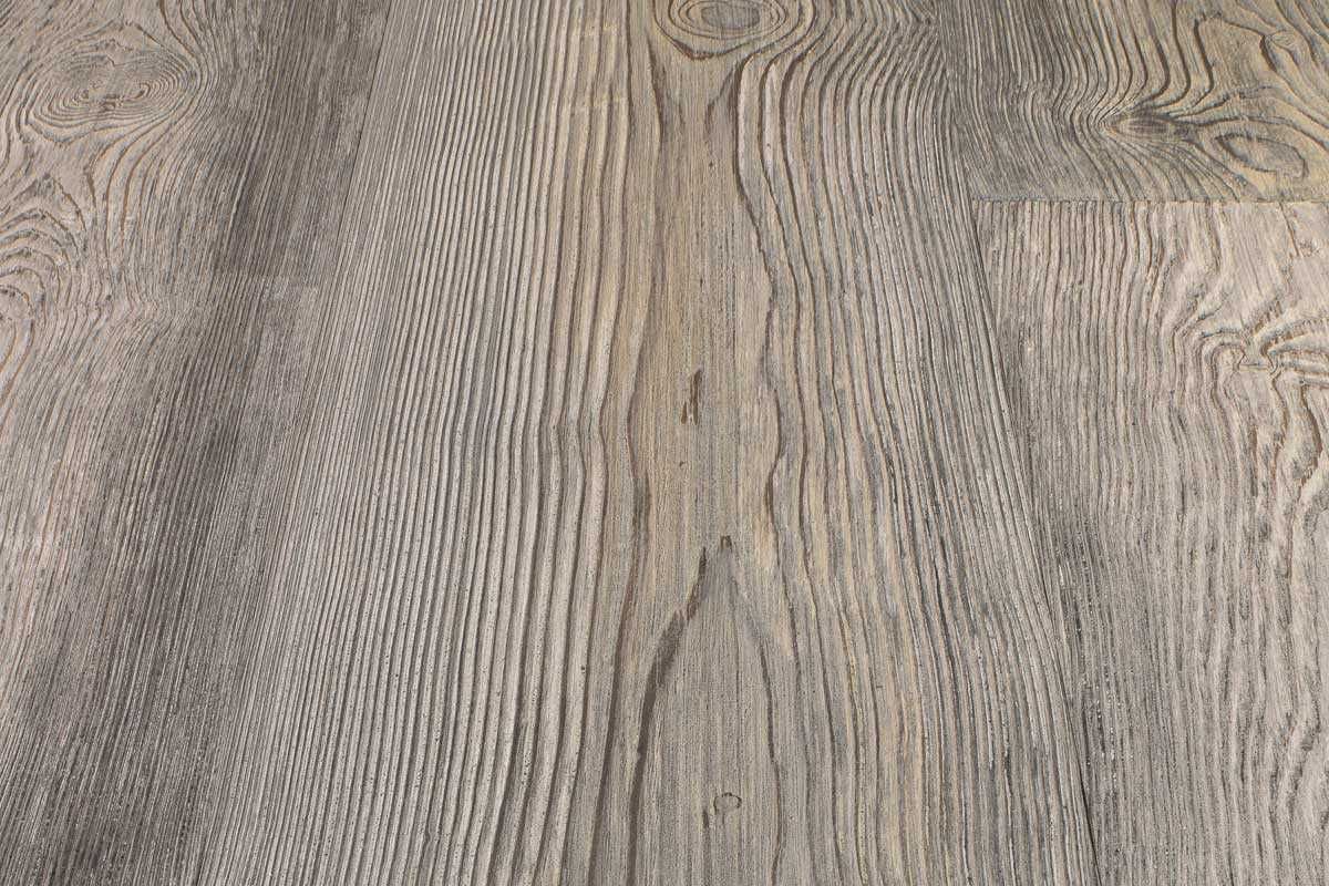 Larch without knot streak by Bassano Parquet