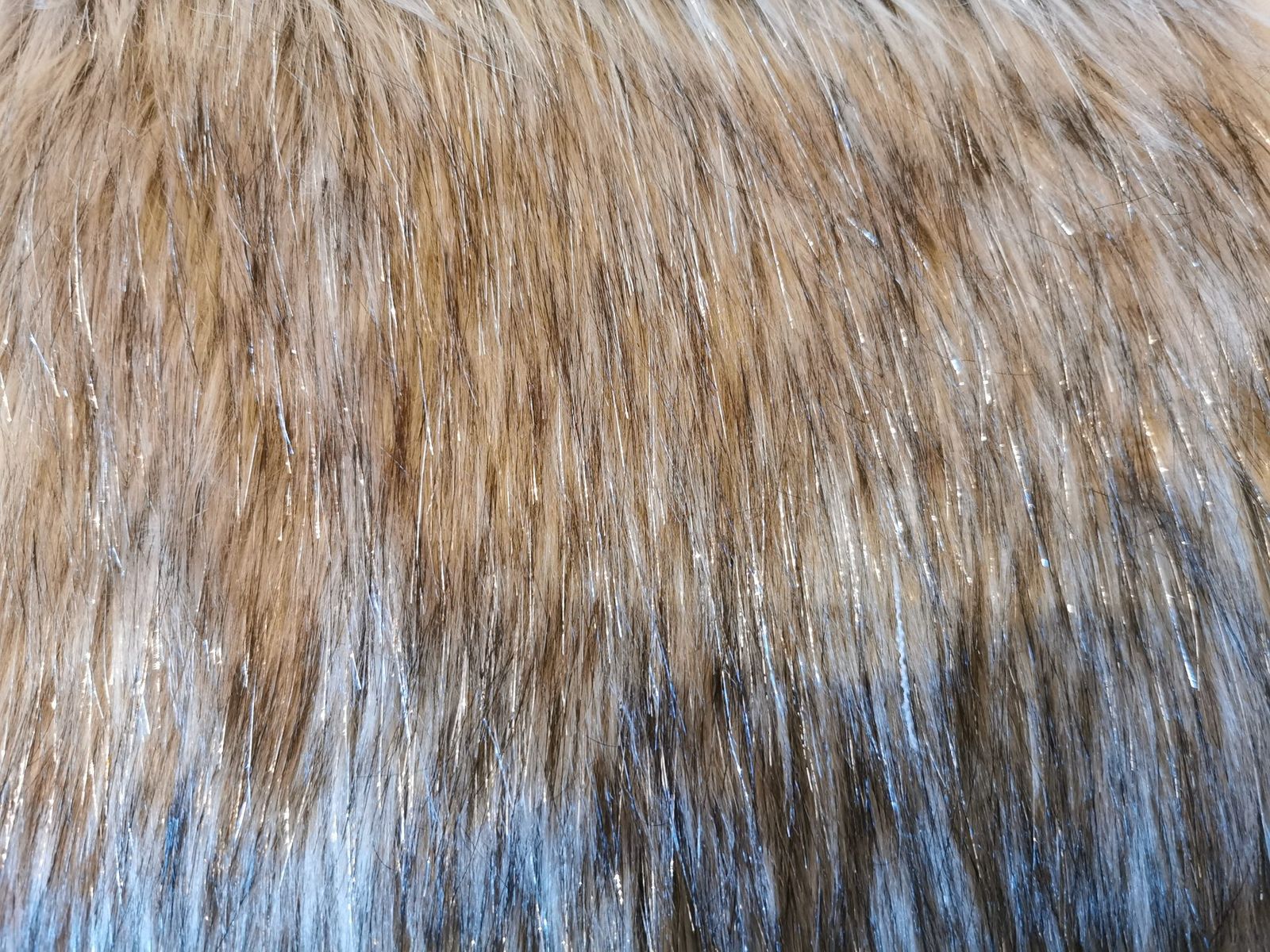Fausse Fourrure Volpe Nature et argent by Bérengère Leroy