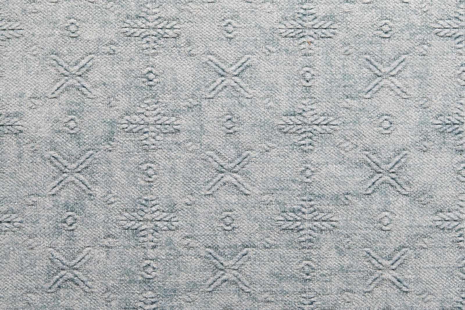 Kilim Chenille Bleu Iodé by Bérengère Leroy