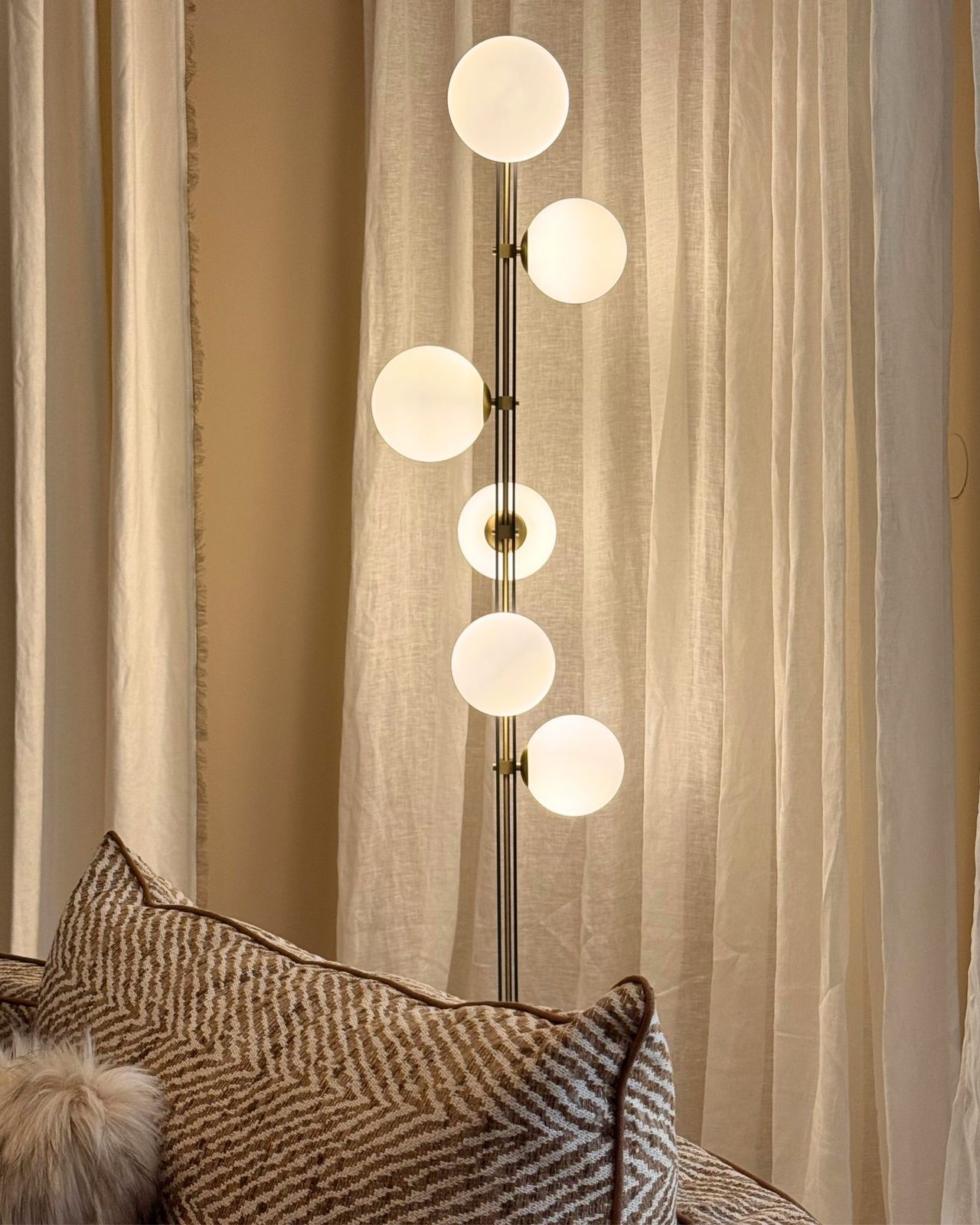 Lampadaire Curve by Bérengère Leroy