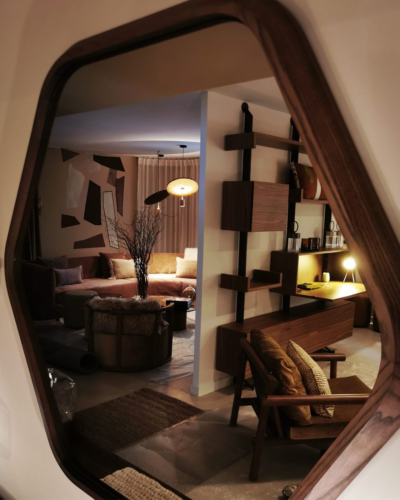 Miroir Curve by Bérengère Leroy