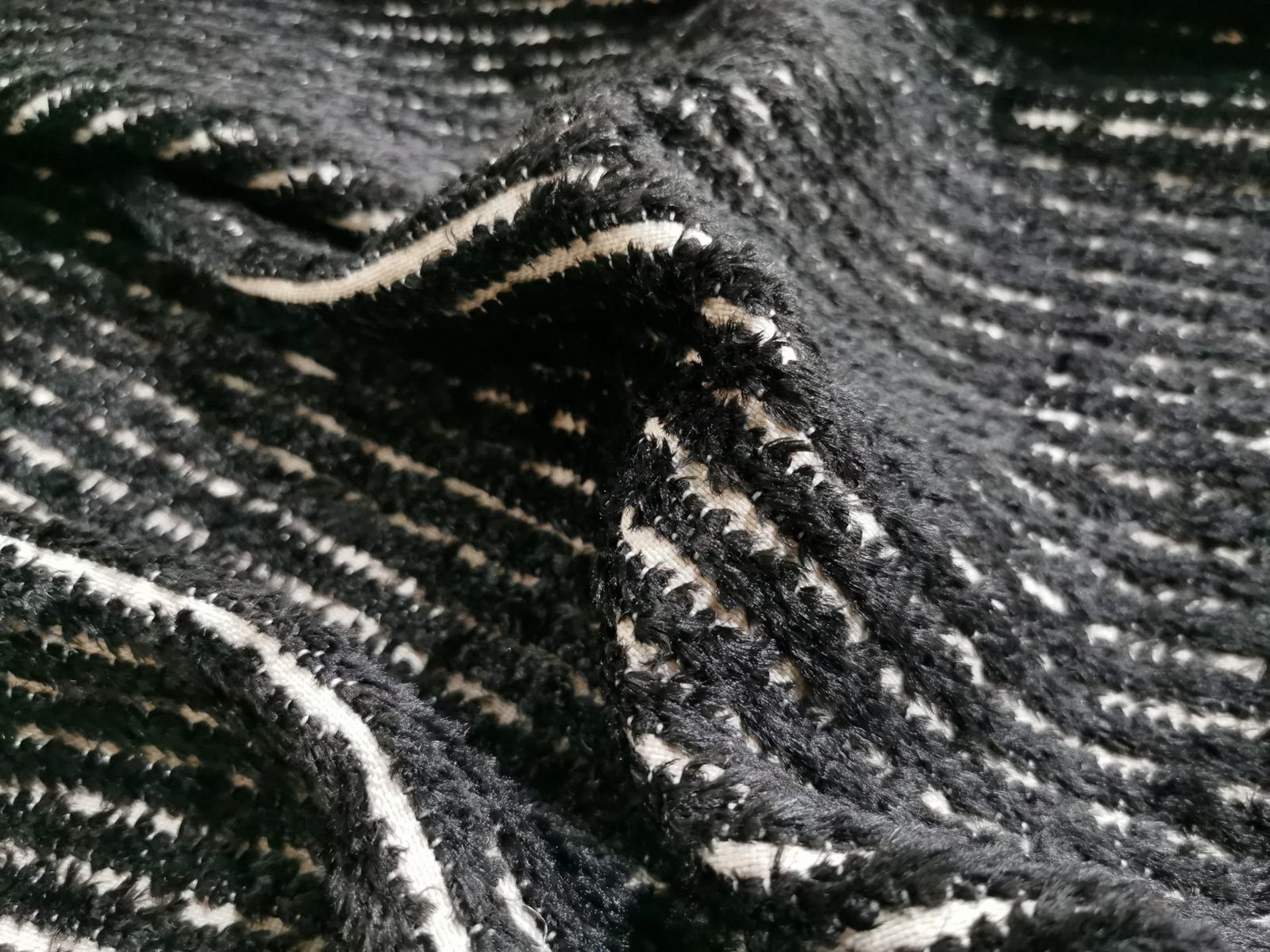 Sauvage stripe outdoor ( fibres recyclées ) by Bérengère Leroy