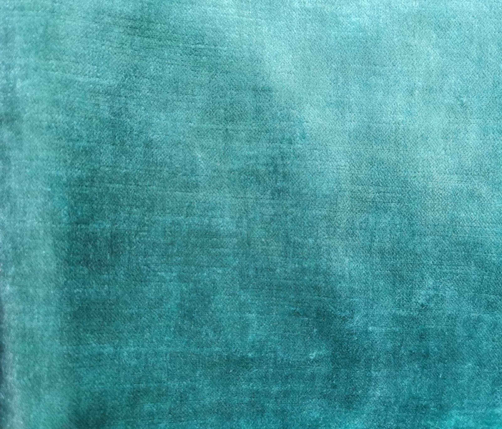 Velours Tsar Lagon by Bérengère Leroy