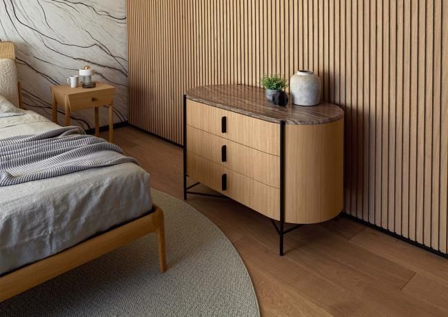 315 Oak Design Chest of Drawers by BertO