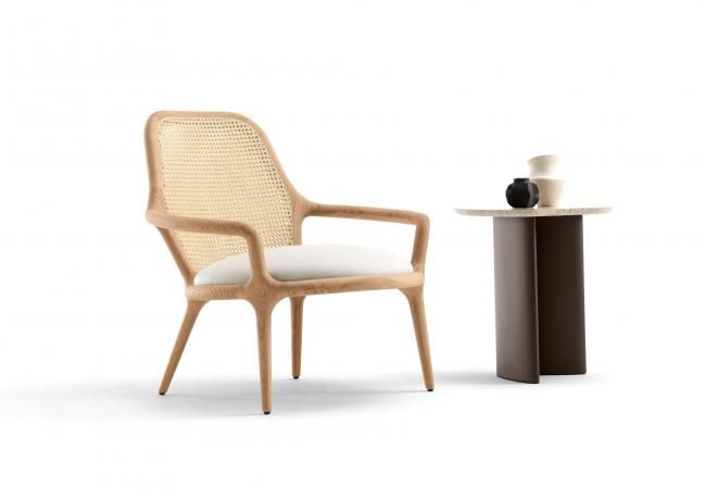 Elegant armchair in oak Patti by BertO