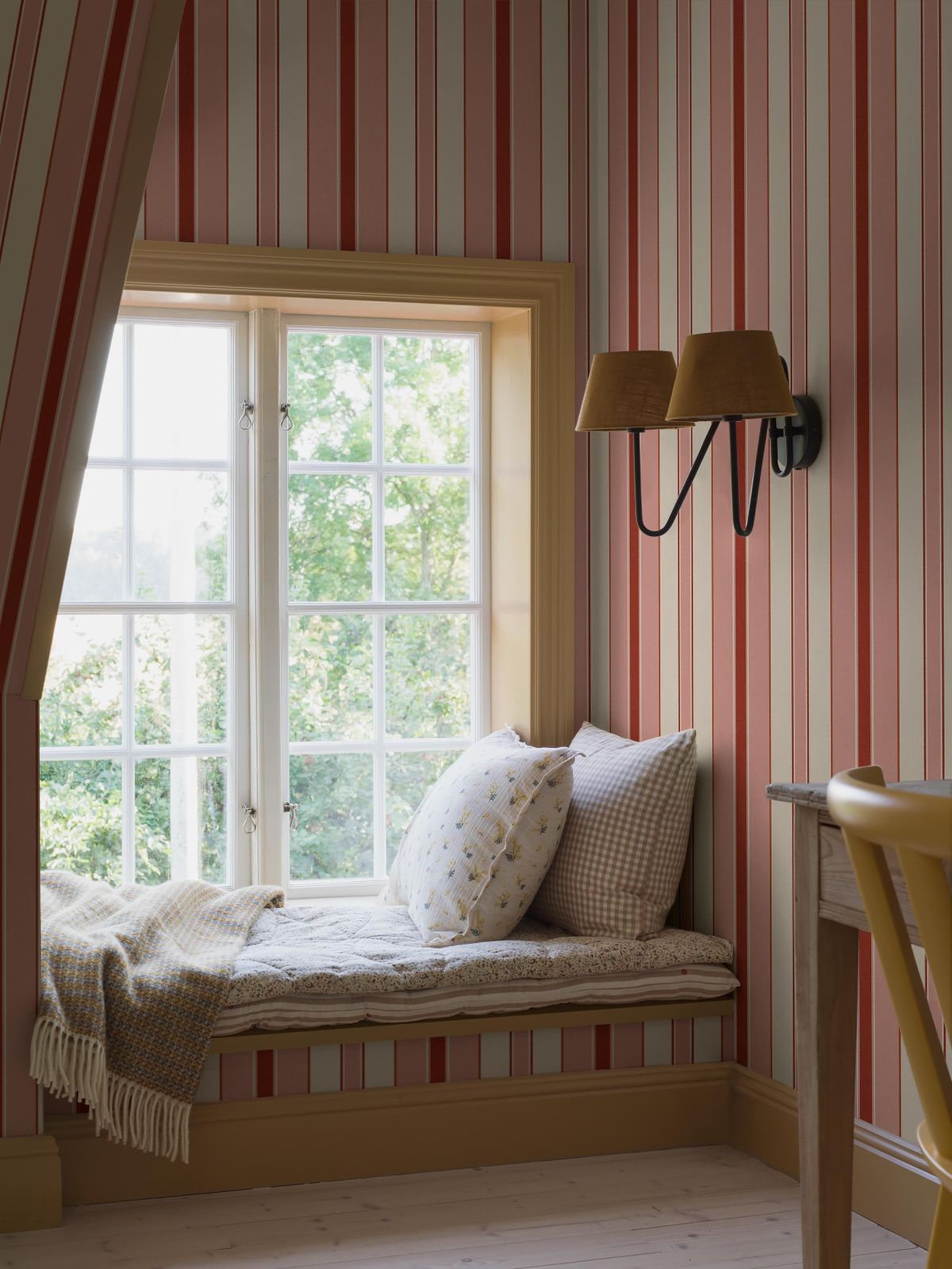 Stockholm Stripe 9790W by Borastapeter