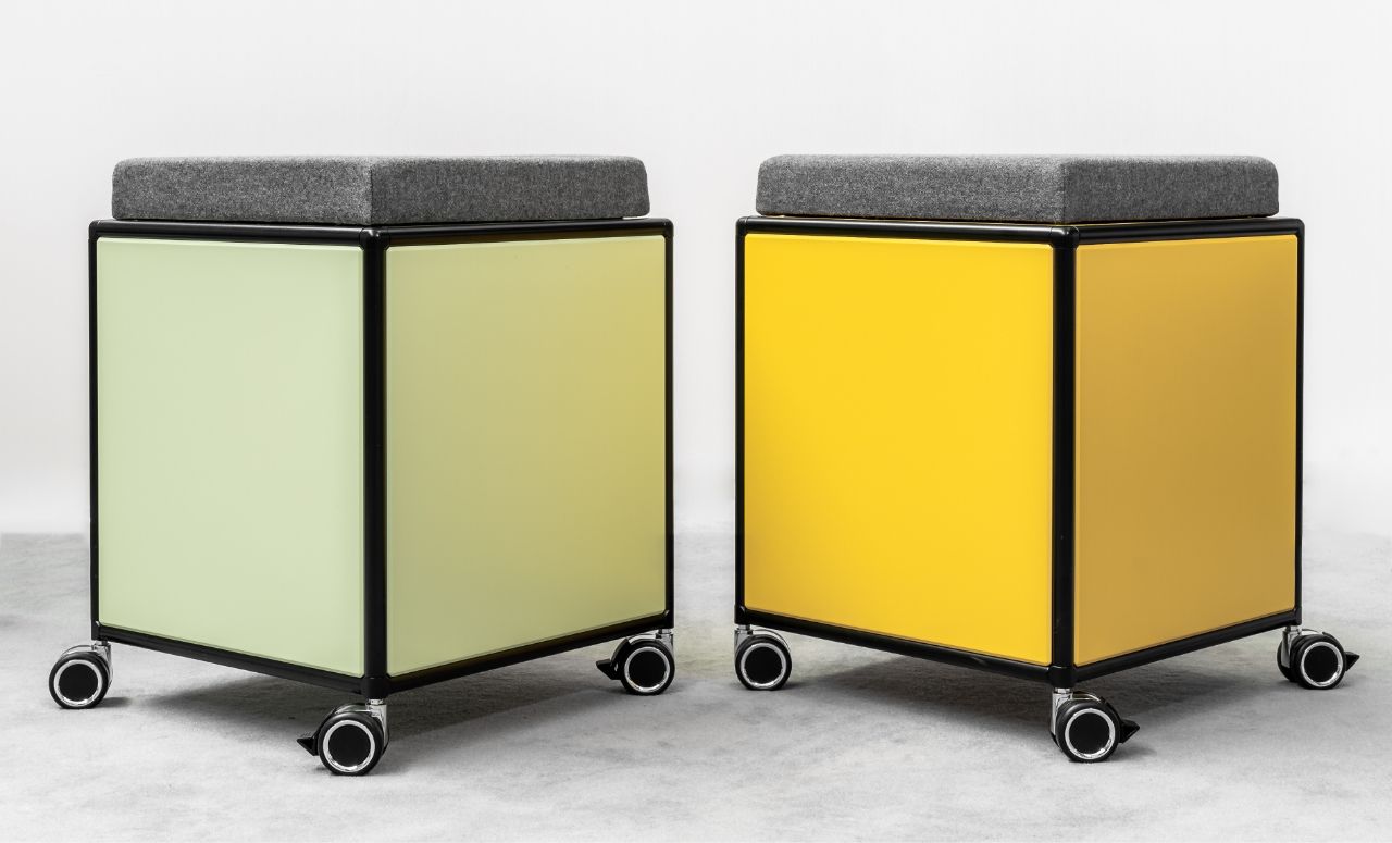 Seat cube on castors by Bosse