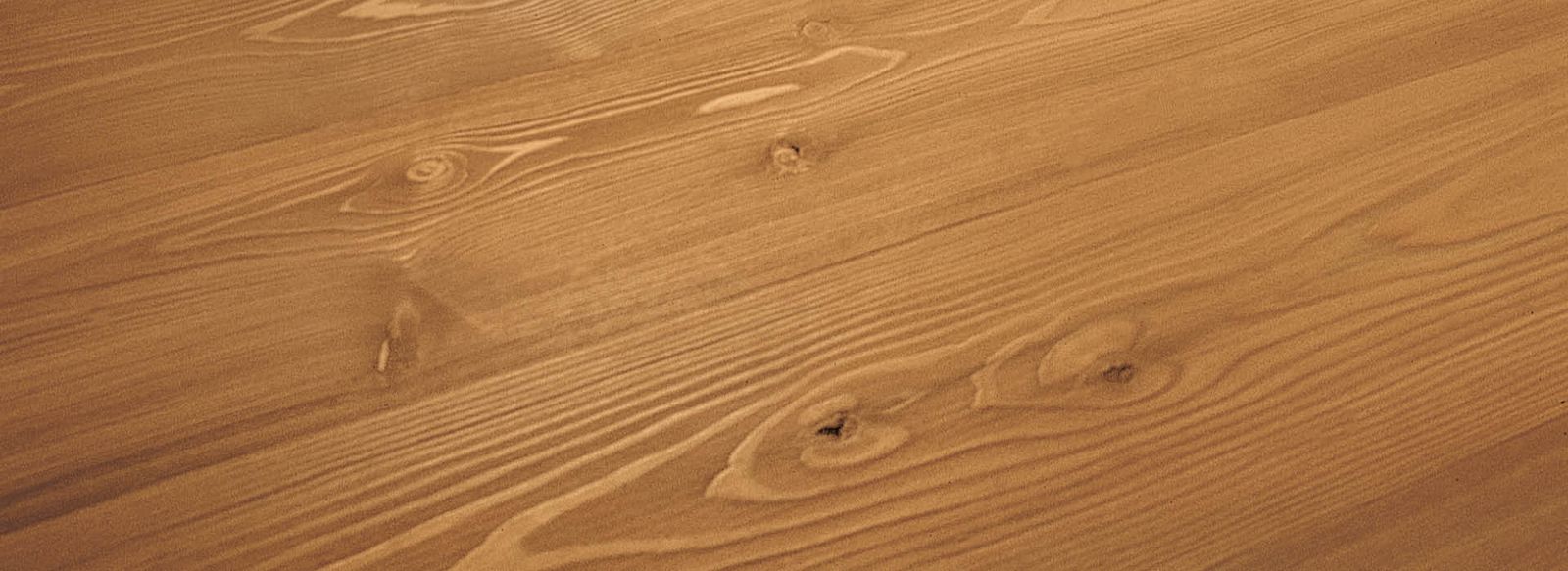 Antiqued natural Oiled by Cadorin Group