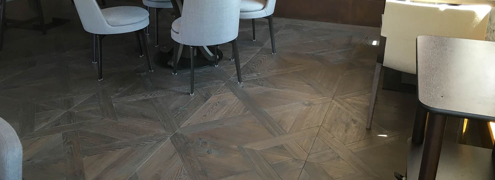 Antiqued Oiled Quercus MONTECARLO Pattern by Cadorin Group