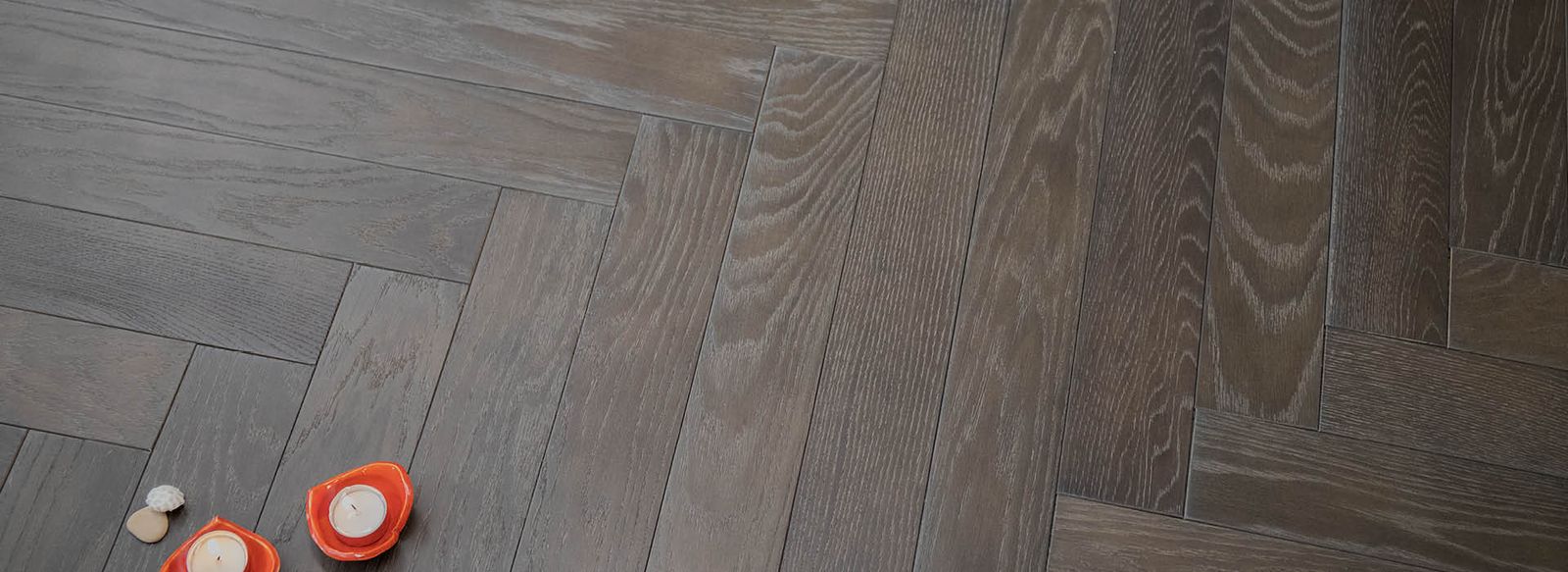 Medlar Oak – 90° Herringbone by Cadorin Group