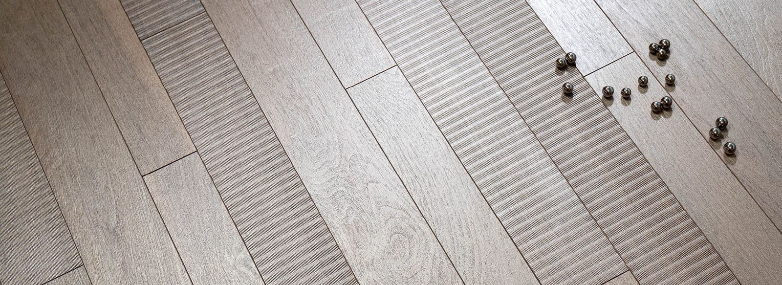Walnut Tatami & Brushed Bronze Powder by Cadorin Group