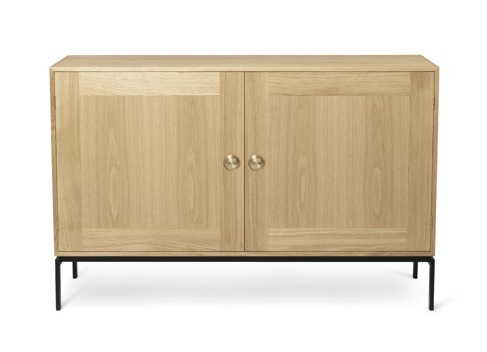 FK63 Cabinet with legs by Carl Hansen