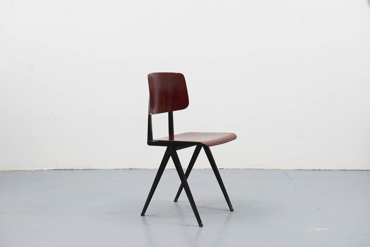 Chaise vintage Galvanitas S16 acajou et noir by Cartel de Belleville