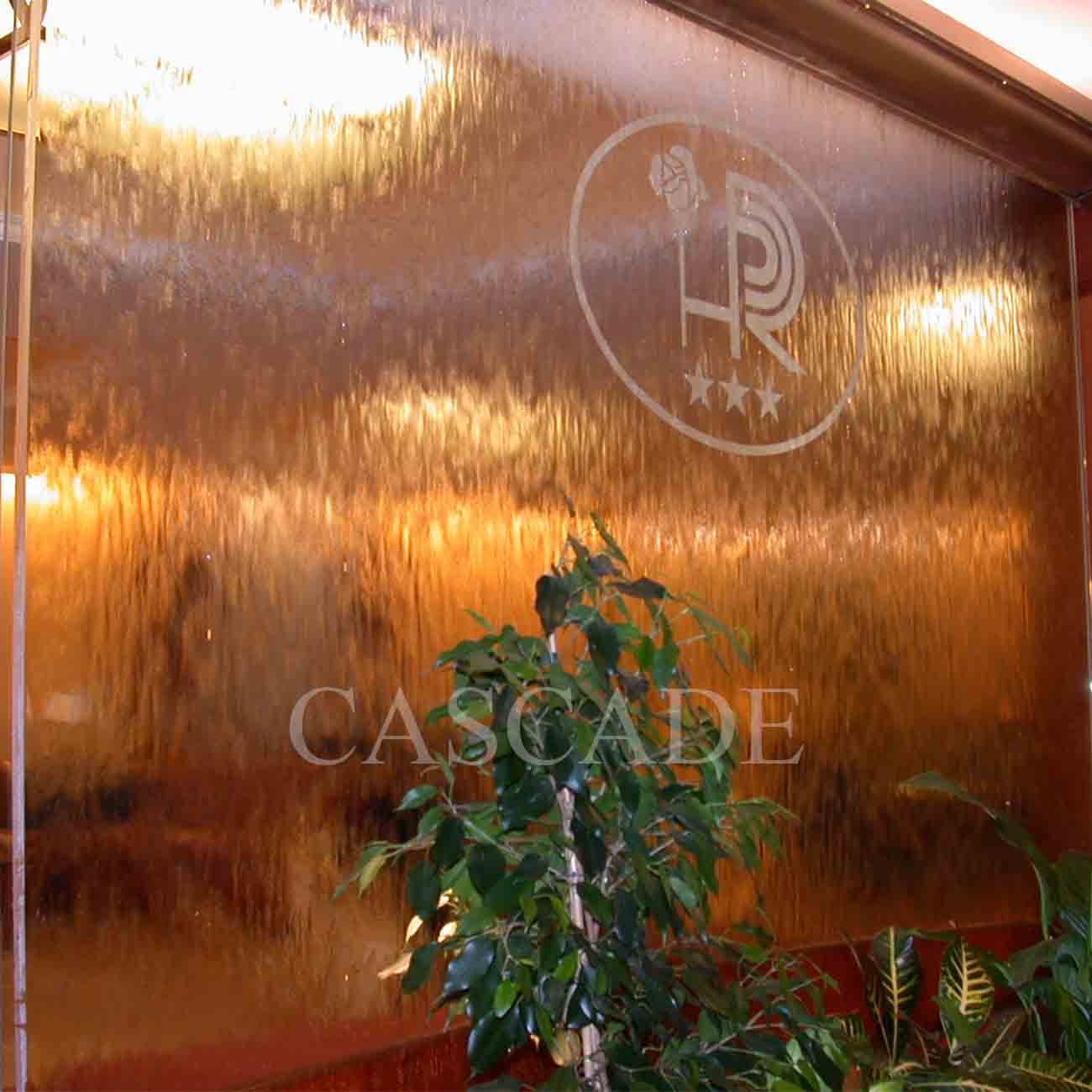 Cascate su vetro o parete by CASCADE
